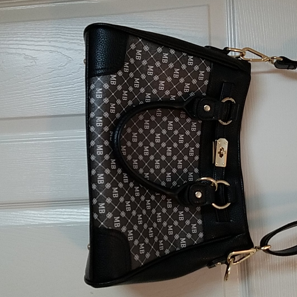 Purse - Picture 2 of 4